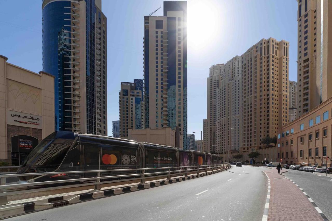 Beautiful Home, Magnificent View Dubai
