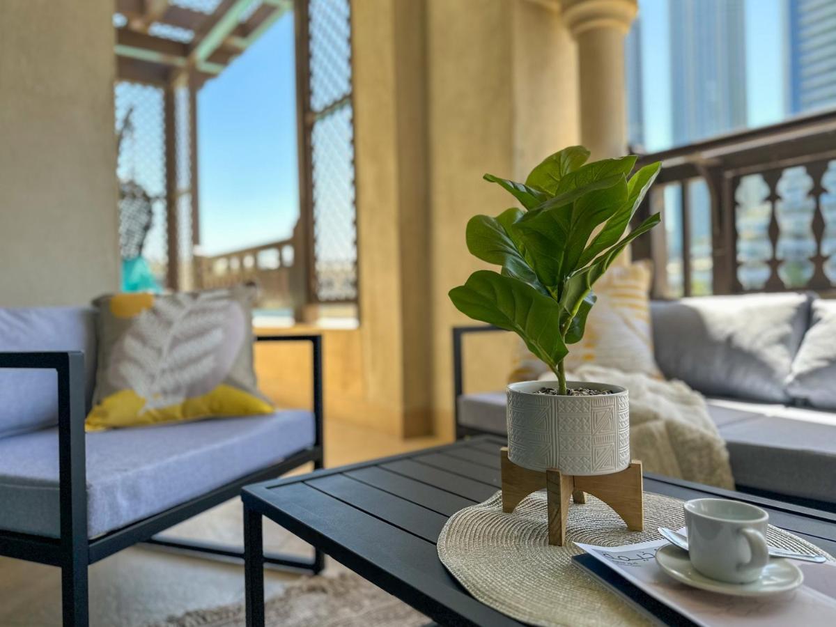Higuests - Glamorous Apt With Partial Views Of Burj Khalifa Apartment Dubai