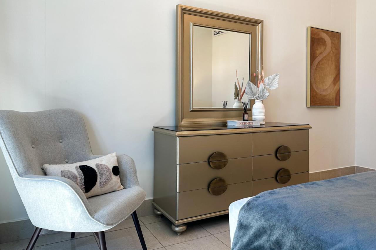 Higuests - Glamorous Apt With Partial Views Of Burj Khalifa Apartment Dubai
