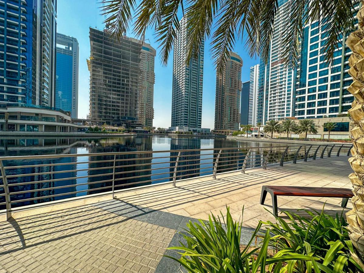 Higuests - Lake-view Studio In Vibrant Area In Jlt Daire *