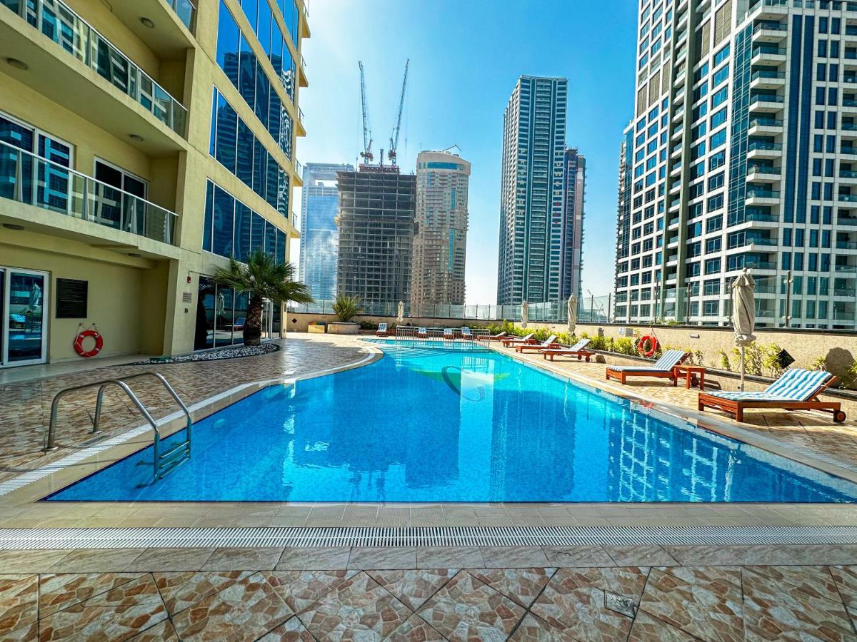 Daire Higuests - Lake-view Studio In Vibrant Area In Jlt *