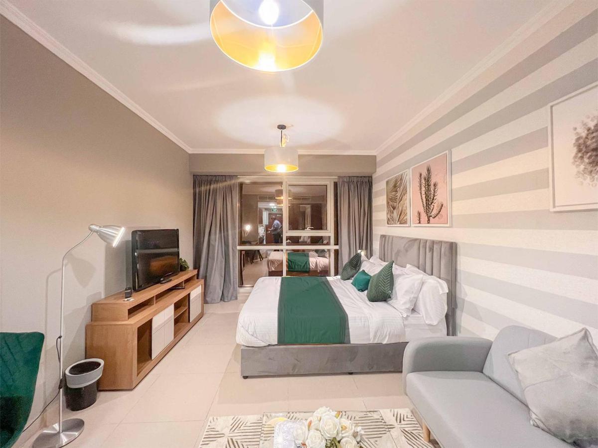 Apartment Cosmos Living Stylish Near Marina Dubai