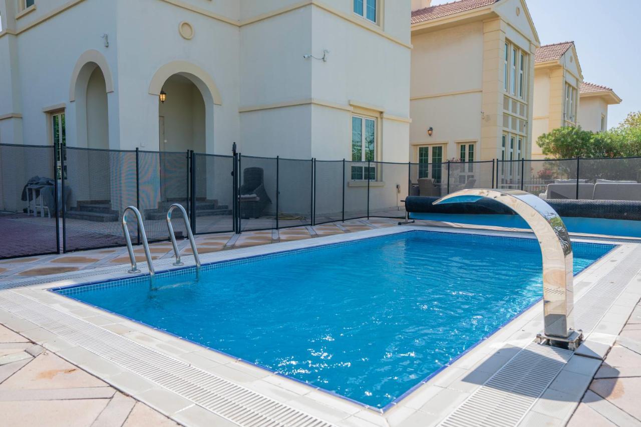 Jumeirah Islands Private Pool Villa Dubai