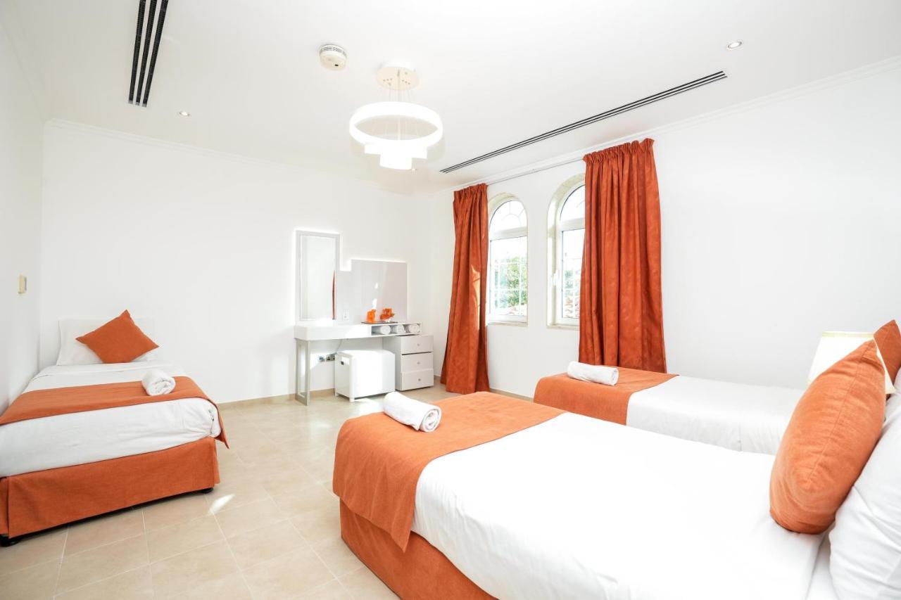 Apartamento 6 Plus 1 Bdr Jumeirah Park With Amz Climatized Huge Private Pool - 5 Min From Jbr Beach *