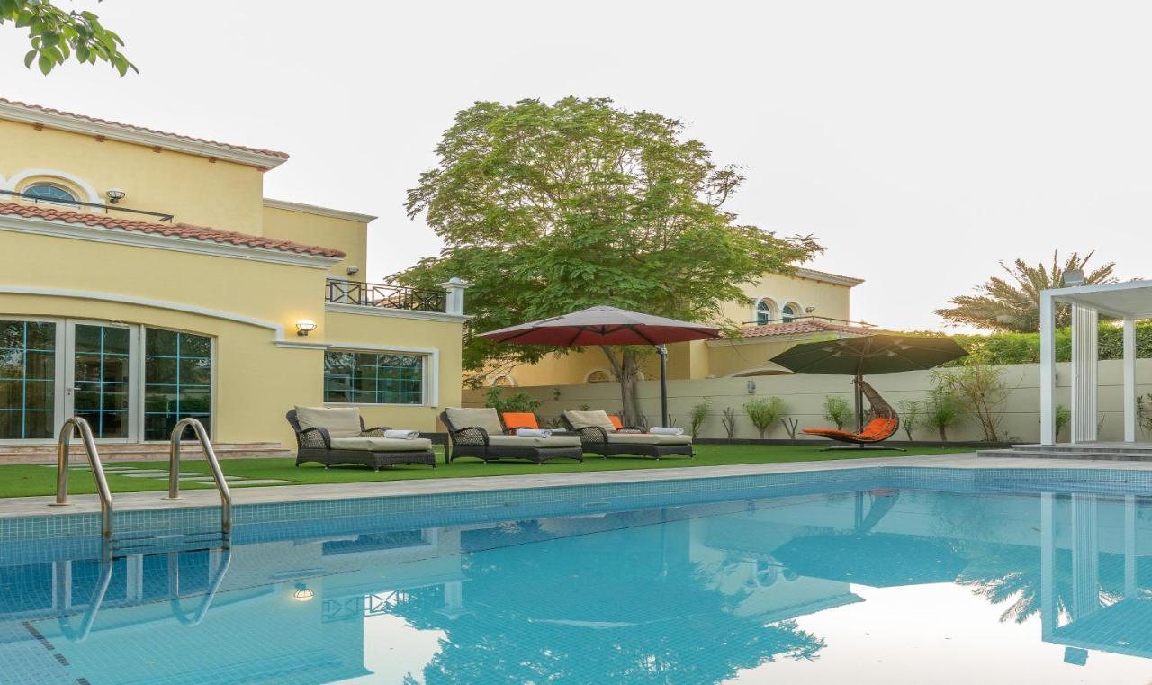 6 Plus 1 Bdr Jumeirah Park With Amz Climatized Huge Private Pool - 5 Min From Jbr Beach Apartamento