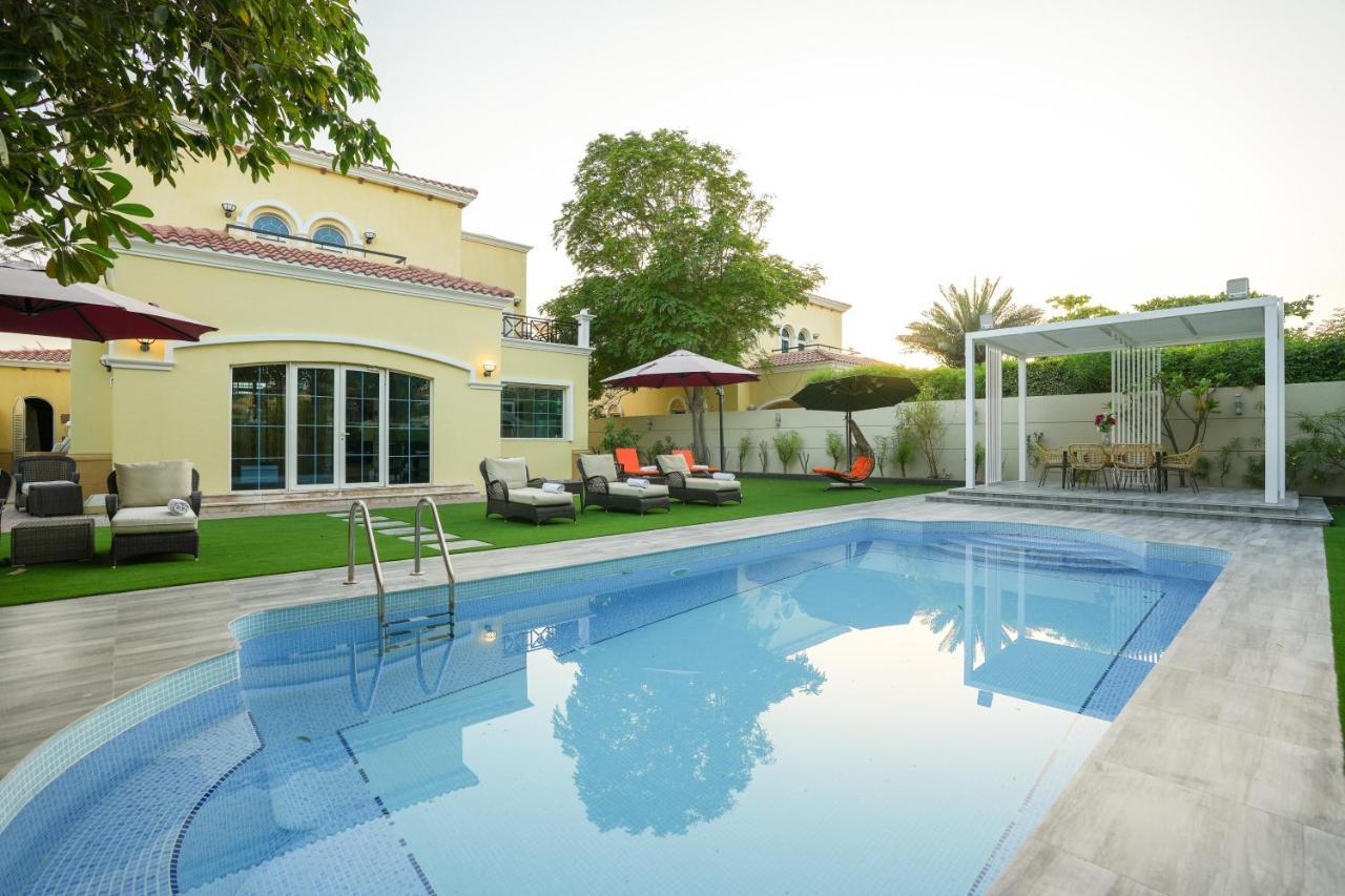 6 Plus 1 Bdr Jumeirah Park With Amz Climatized Huge Private Pool - 5 Min From Jbr Beach
