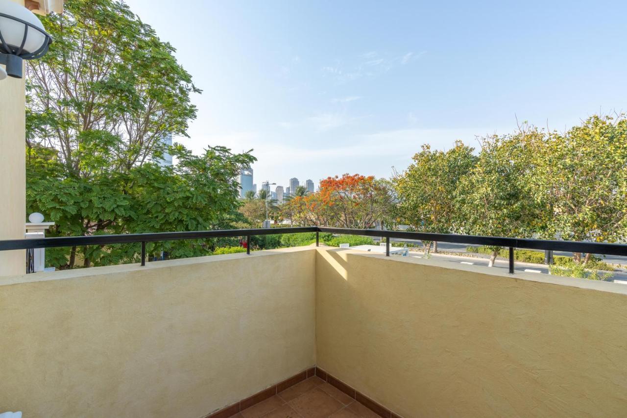 6 Plus 1 Bdr Jumeirah Park With Amz Climatized Huge Private Pool - 5 Min From Jbr Beach Dubai