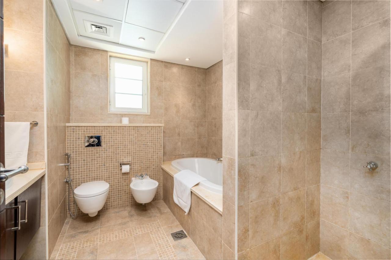6 Plus 1 Bdr Jumeirah Park With Amz Climatized Huge Private Pool - 5 Min From Jbr Beach Dubai