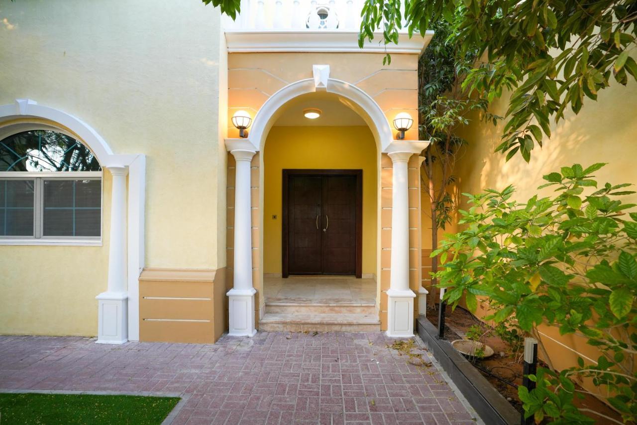 Apartamento 6 Plus 1 Bdr Jumeirah Park With Amz Climatized Huge Private Pool - 5 Min From Jbr Beach Dubai