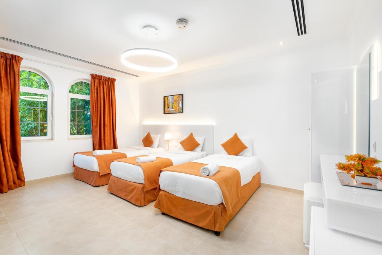 6 Plus 1 Bdr Jumeirah Park With Amz Climatized Huge Private Pool - 5 Min From Jbr Beach Apartamento *