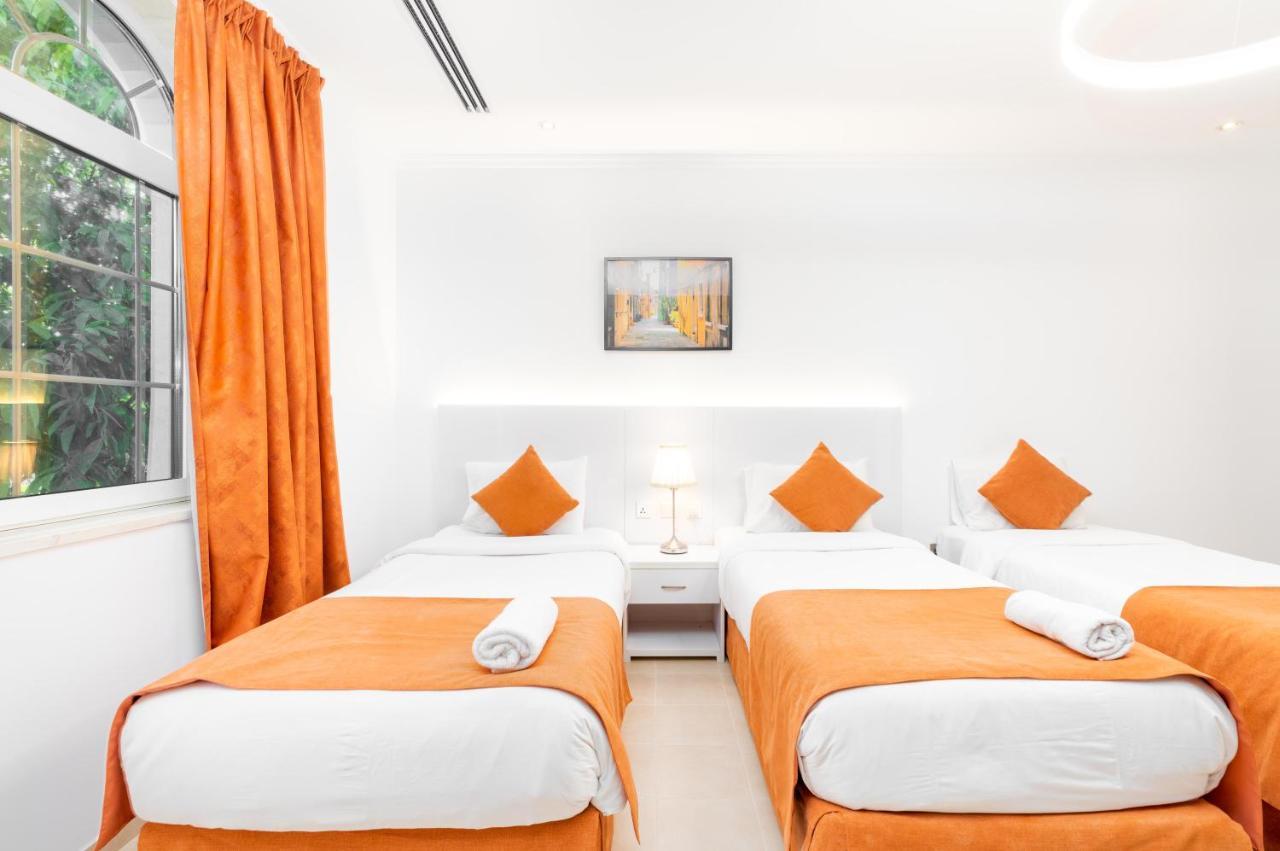 Apartamento 6 Plus 1 Bdr Jumeirah Park With Amz Climatized Huge Private Pool - 5 Min From Jbr Beach