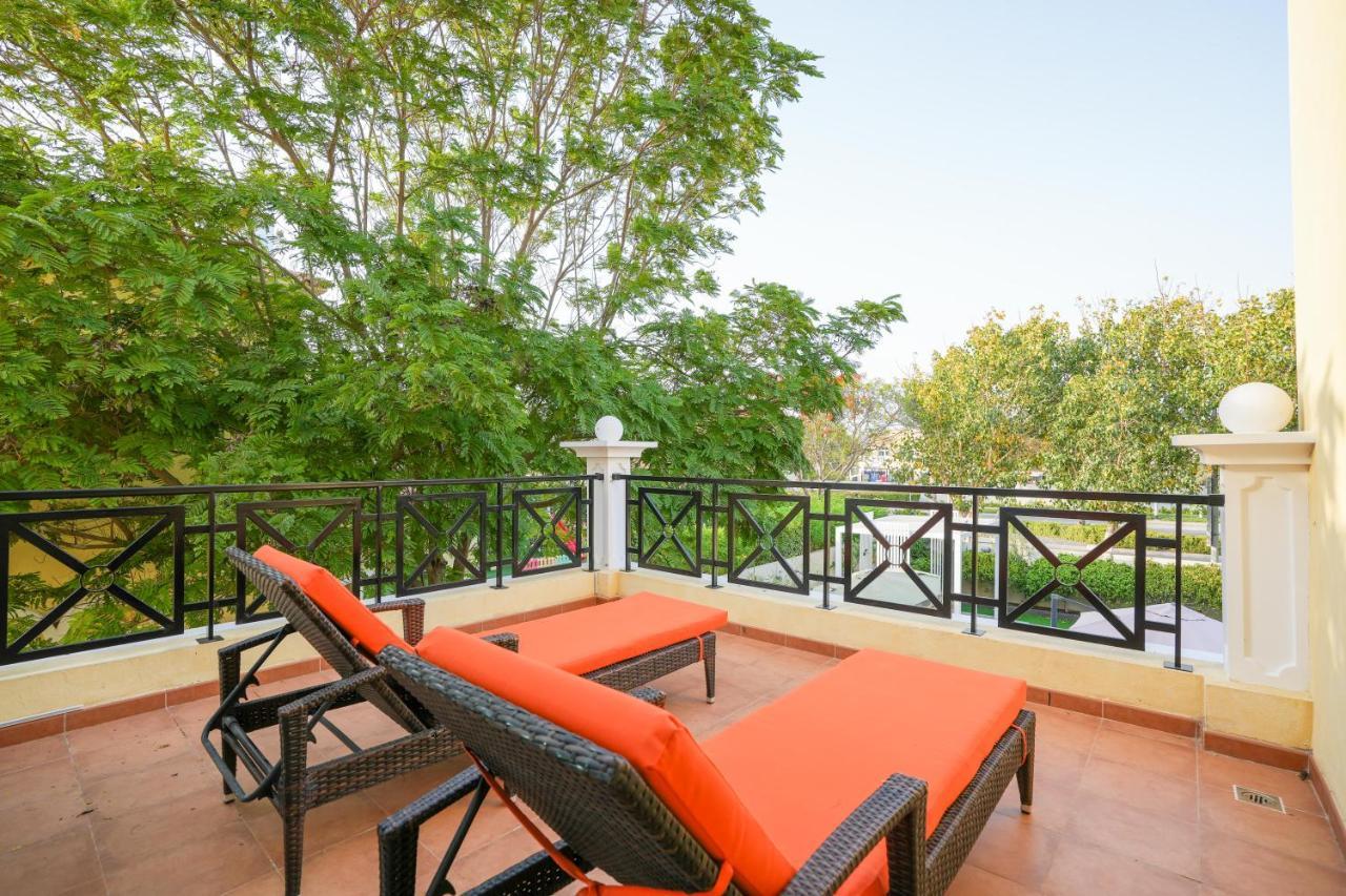 6 Plus 1 Bdr Jumeirah Park With Amz Climatized Huge Private Pool - 5 Min From Jbr Beach