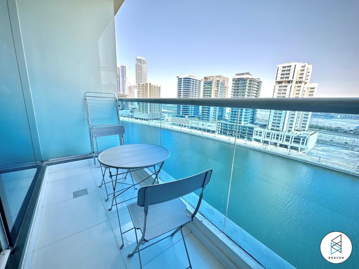 Apartment At Business Bay By Bhavan Dubai