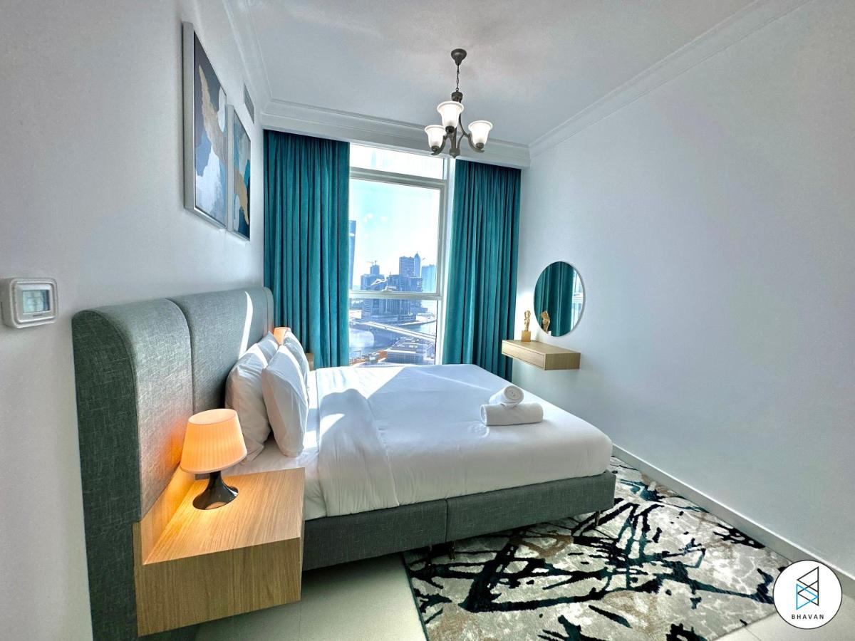 Apartment At Business Bay By Bhavan Dubai