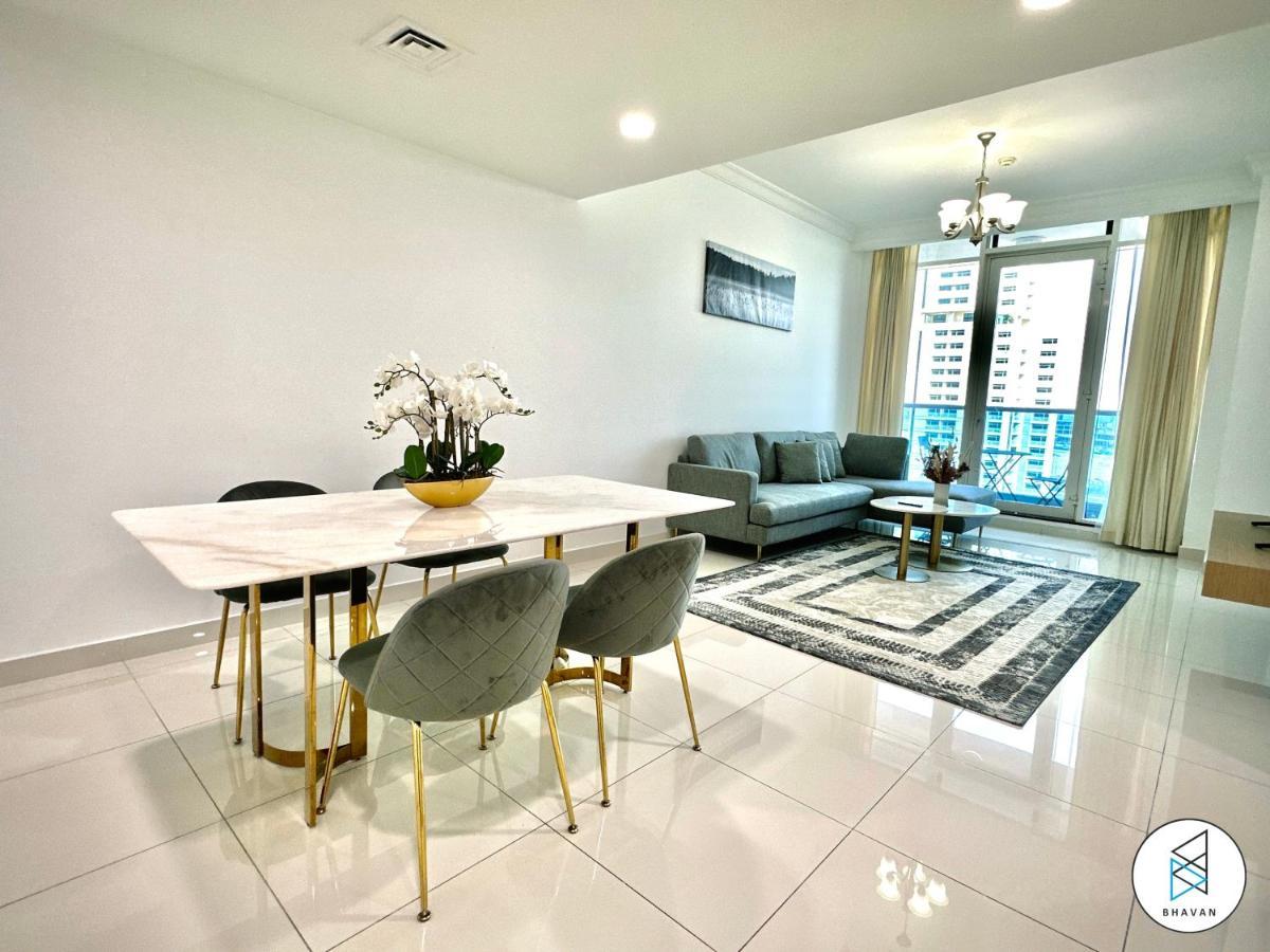 Apartment At Business Bay By Bhavan *