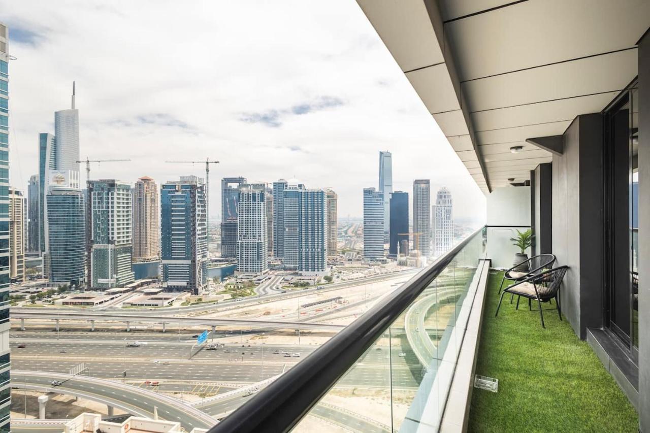 Beautiful Home, Magnificent View * Dubai