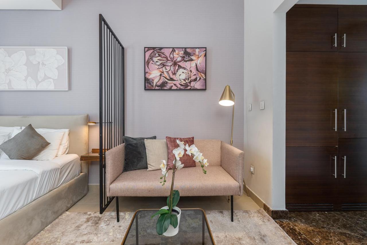 Elegant Studio Sparkle Tower Jbr By Suiteable Daire *