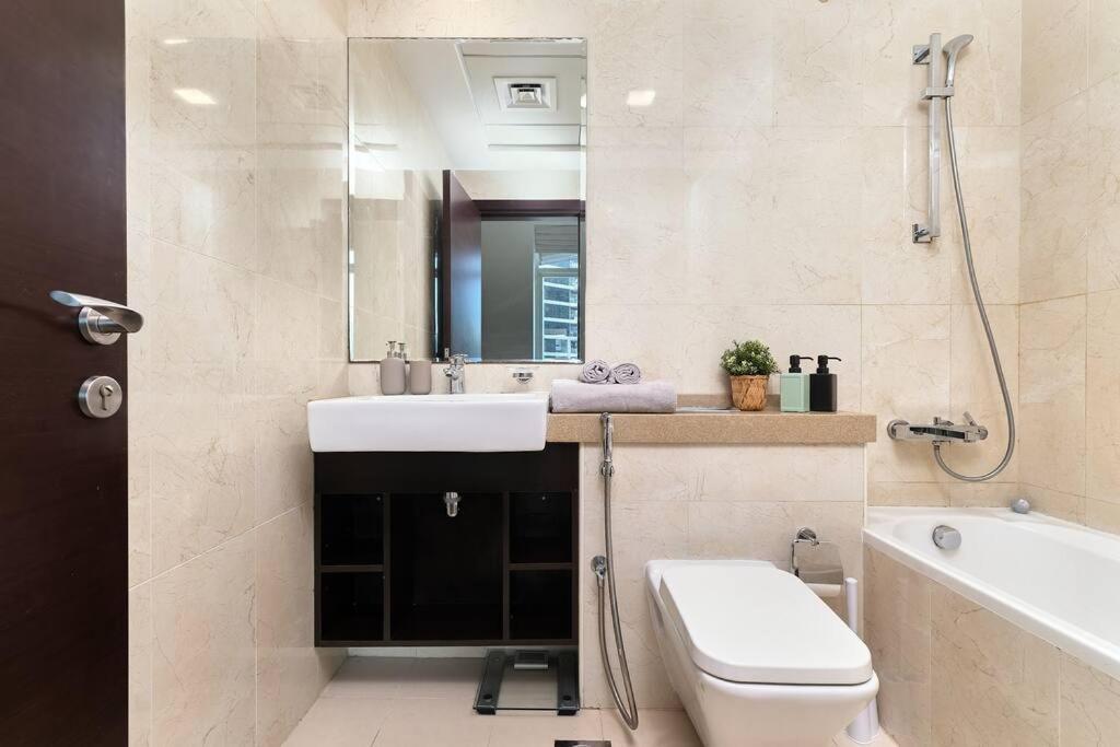 Beautiful 1br At Botanica Tower With Sunset View Marina Dubai