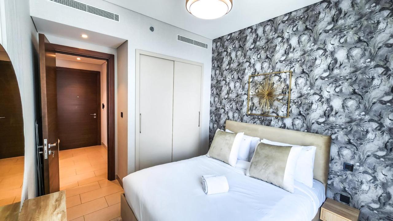 By Latinem Luxury 1br Holiday Cvr A2410 Near Burj Khalifa Apartment Dubai