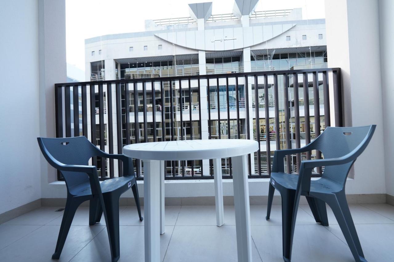 Azur Regency Apartamento