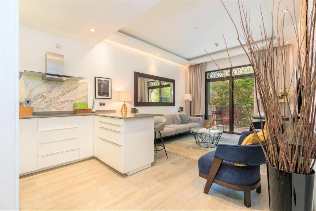 Luxury & Style With Terrace & View Downtown *