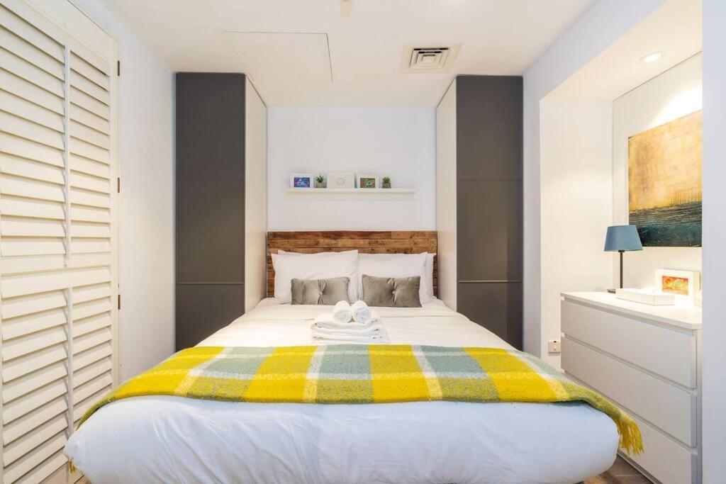 Luxury & Style With Terrace & View Downtown *