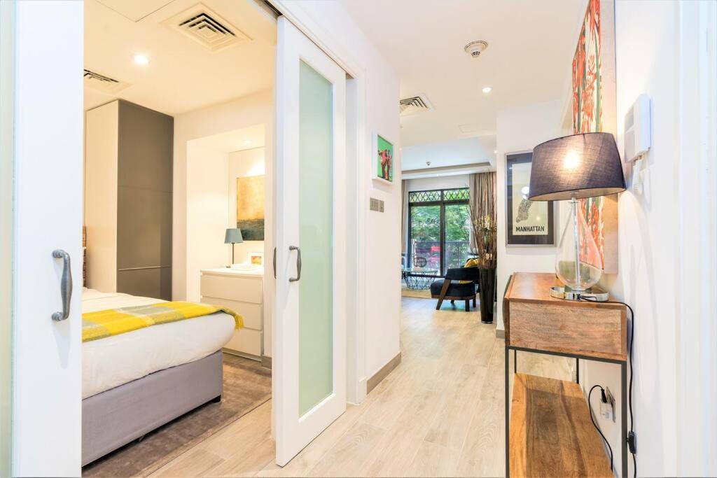 Luxury & Style With Terrace & View Downtown