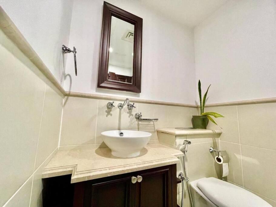 Apartment New! Ultimate Luxury Downtown - Burj Views *