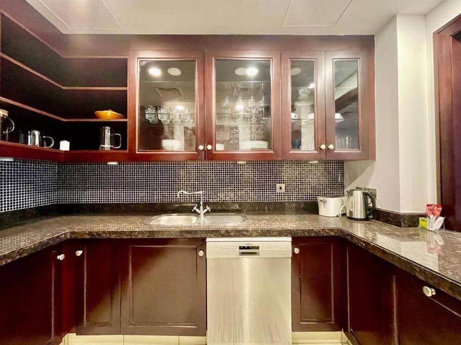 Apartment New! Ultimate Luxury Downtown - Burj Views
