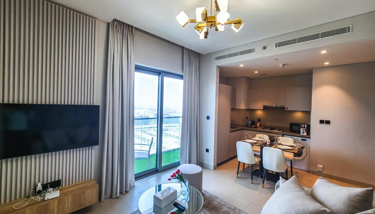 By Latinem Luxury 1br Holiday Cvr A2410 Near Burj Khalifa