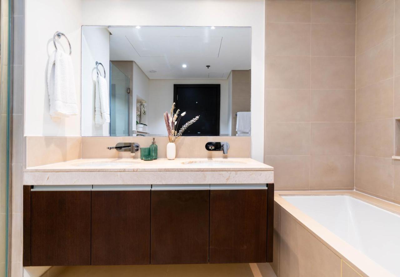 Apartment Creek / Brand New / Amazing Marina, Downtown Skyline And Burj Khalifa Views / 15 Min From Mall / 6 People
