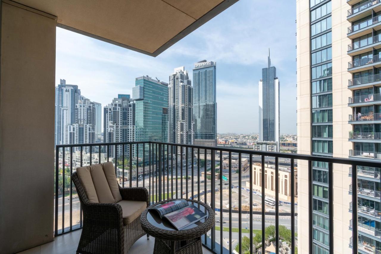 Ultimate / Downtown / 3 Beds / Upscale Luxury / Fantastic Finishing / New Building Daire *