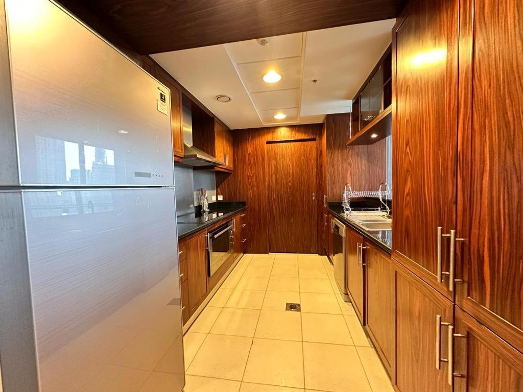 Durrani Homes - Supreme 5br Besides Mall With Burj Khalifa And Fountain View *