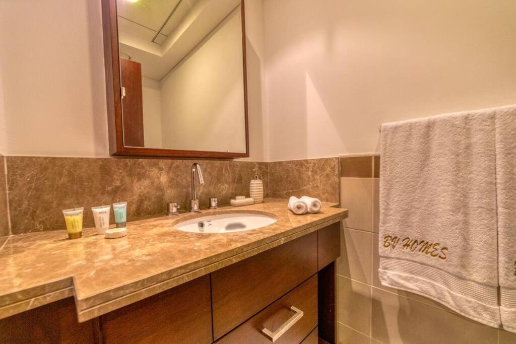 Bellavista - High Floor - 1br - 29 Boulevard - Burj Khalifa & Fountain View Apartment