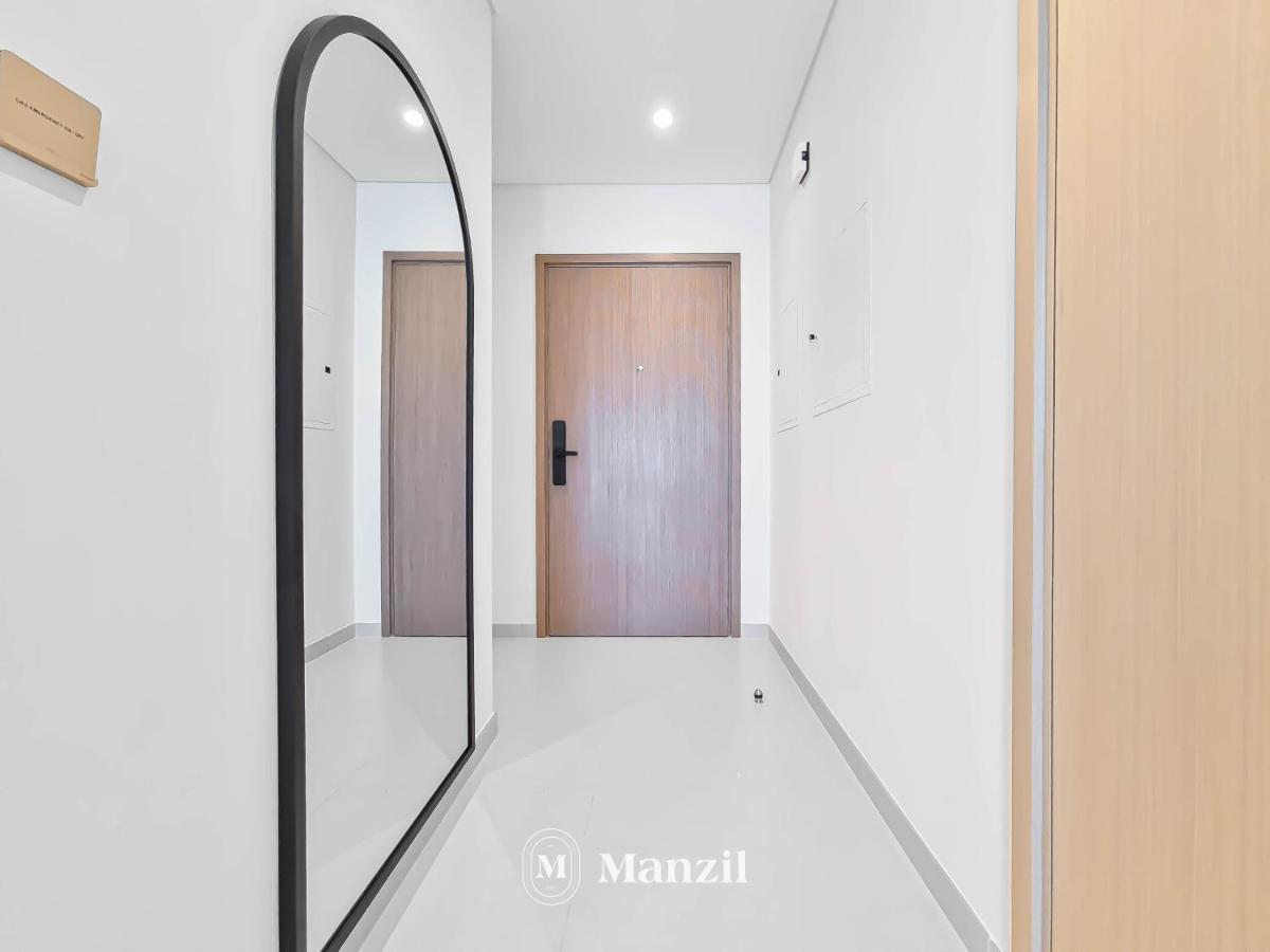 Manzil - Ultra Luxury 2br With Burj Khalifa Views From Balcony And Near Mall Dubai