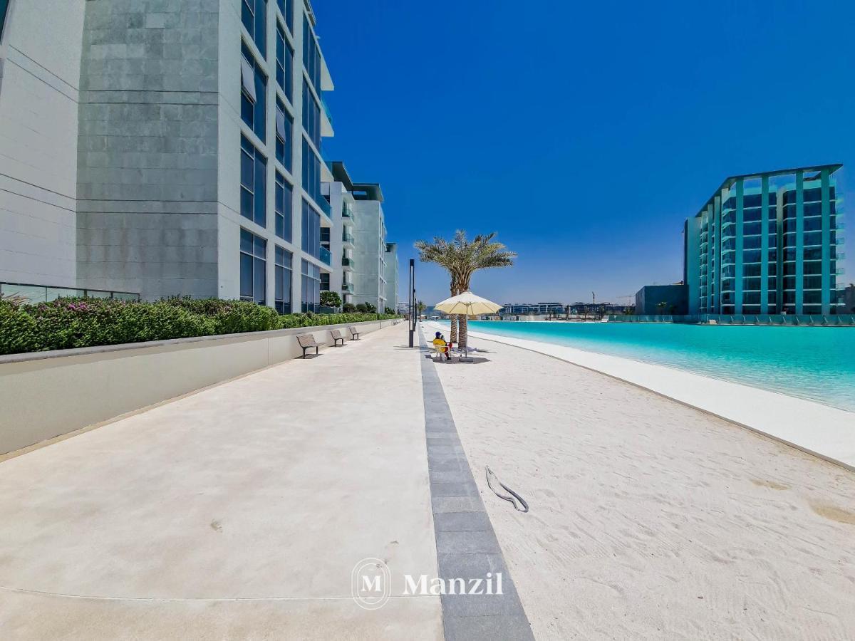 Stylish Waterfront 1 Bedroom W Pvt Near Downtown * Dubai