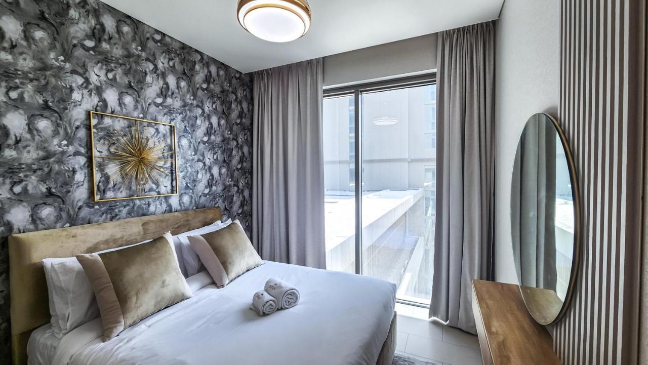 By Latinem Luxury 1br Holiday Cvr A2410 Near Burj Khalifa Dubai