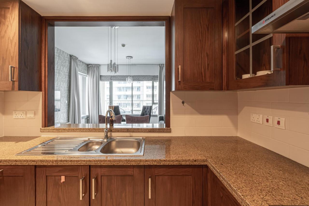 Bellavista - 2 Bedroom 29 Boulevard Downtown Burj Khalifa Partial Fountain Views Apartment Dubai