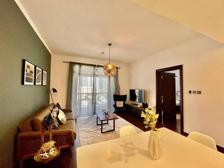 Apartment New! Ultimate Luxury Downtown - Burj Views