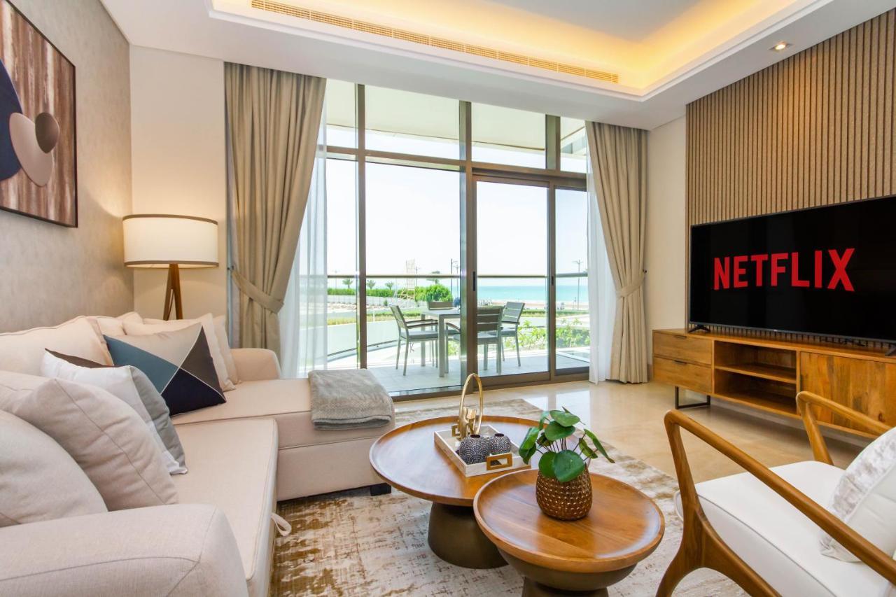 Bespoke Homes - Palm Jumeirah- 2 Bedroom Sea View With Pool & Access, The 8