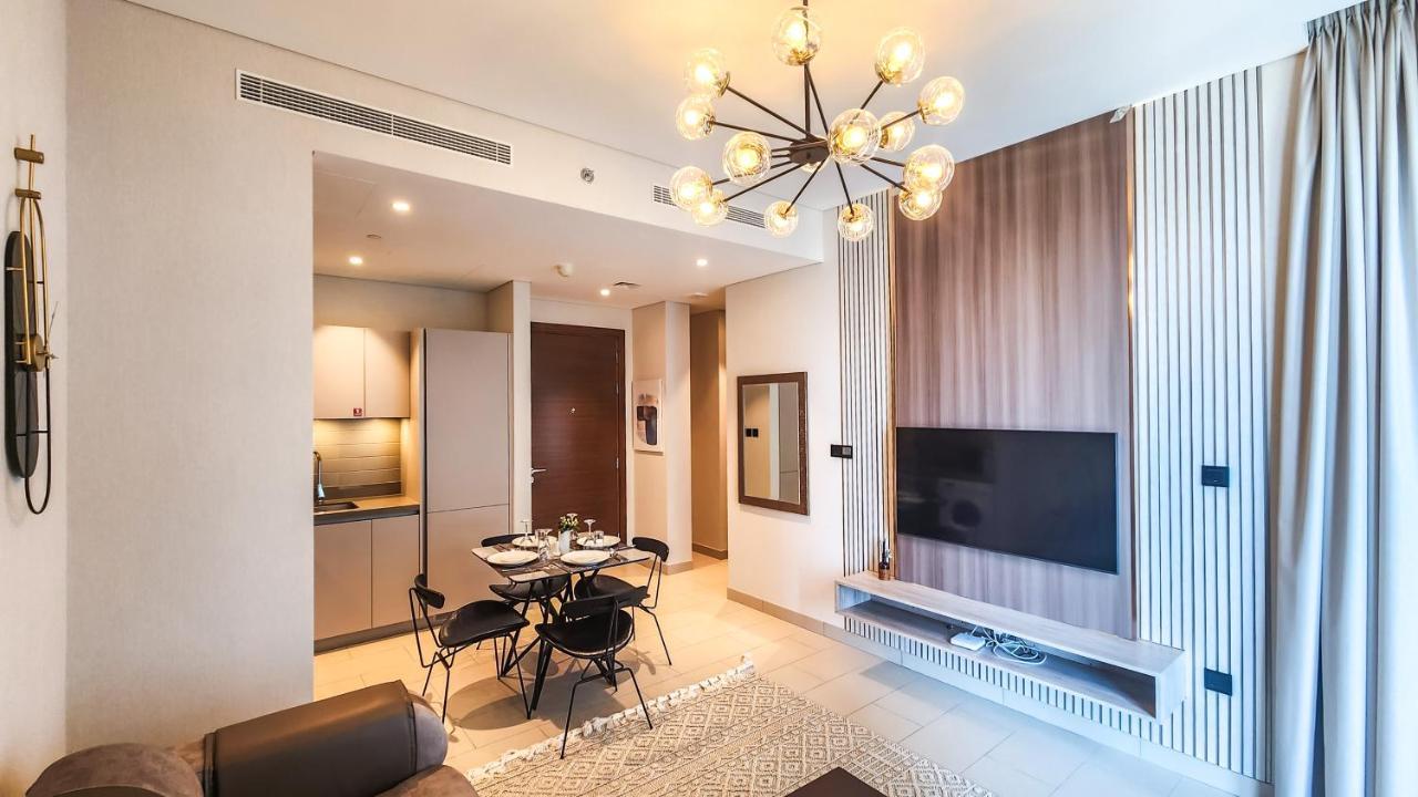 By Latinem Luxury 1br Holiday Cvr B1602 Near Burj Khalifa Apartment *