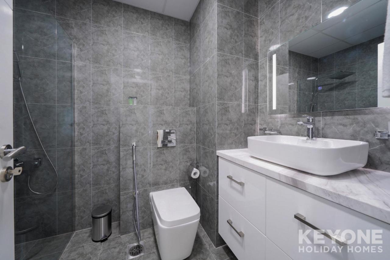Contemporary Two Bedroom With Full Marina View Apartamento *