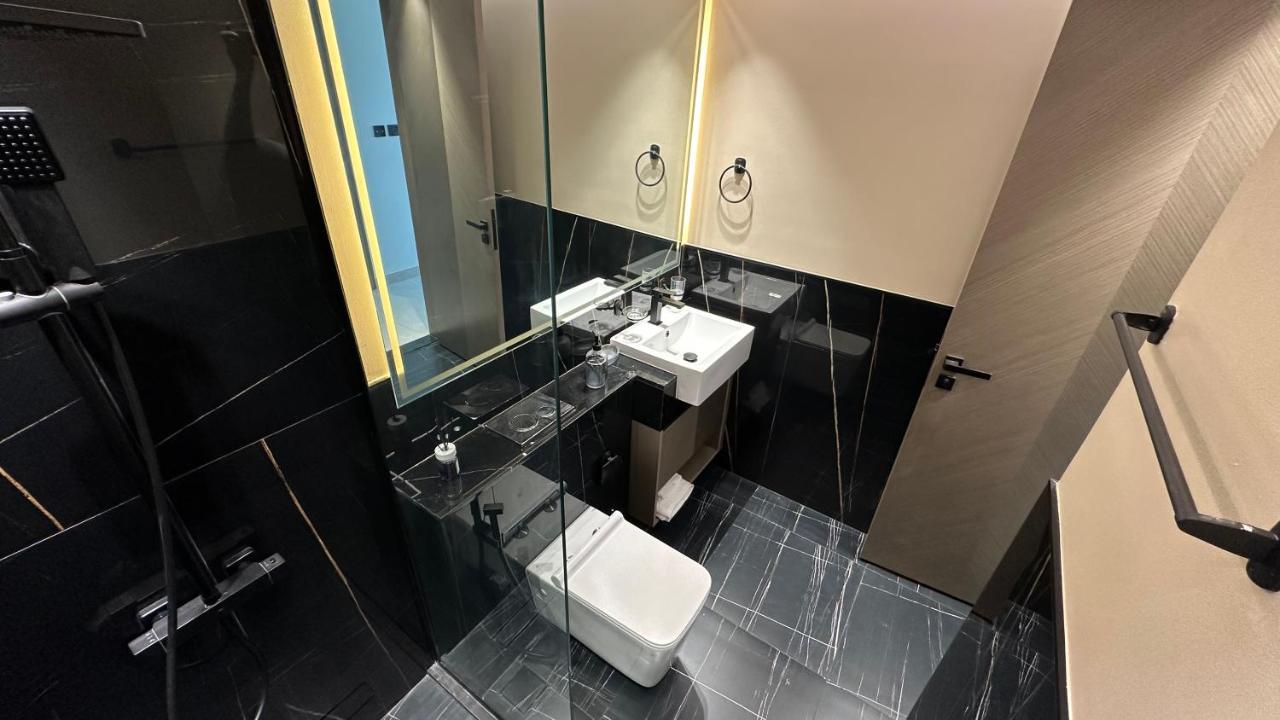 Luxury 2 Bedrooms 5 Minutes From Burj Khalifa Daire