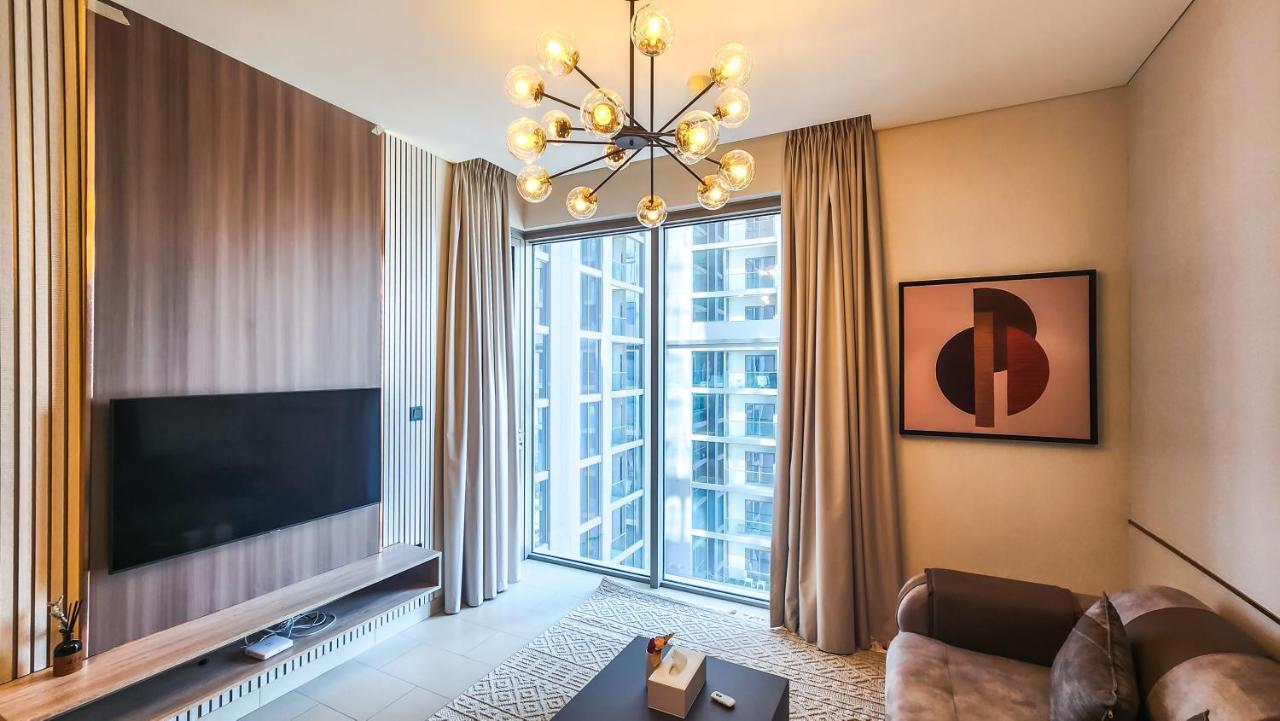 By Latinem Luxury 1br Holiday Cvr B1602 Near Burj Khalifa * Dubai