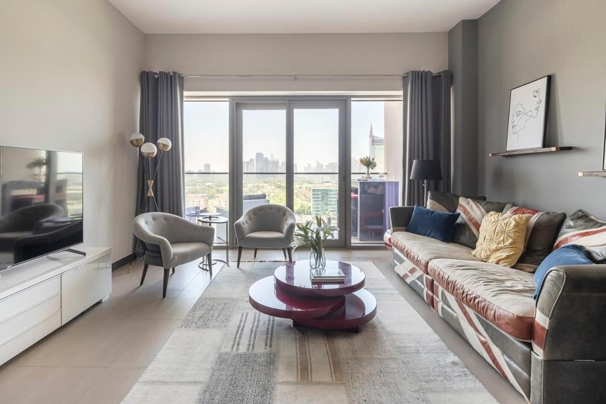 Frank Porter - The Onyx Tower 2 Dubai