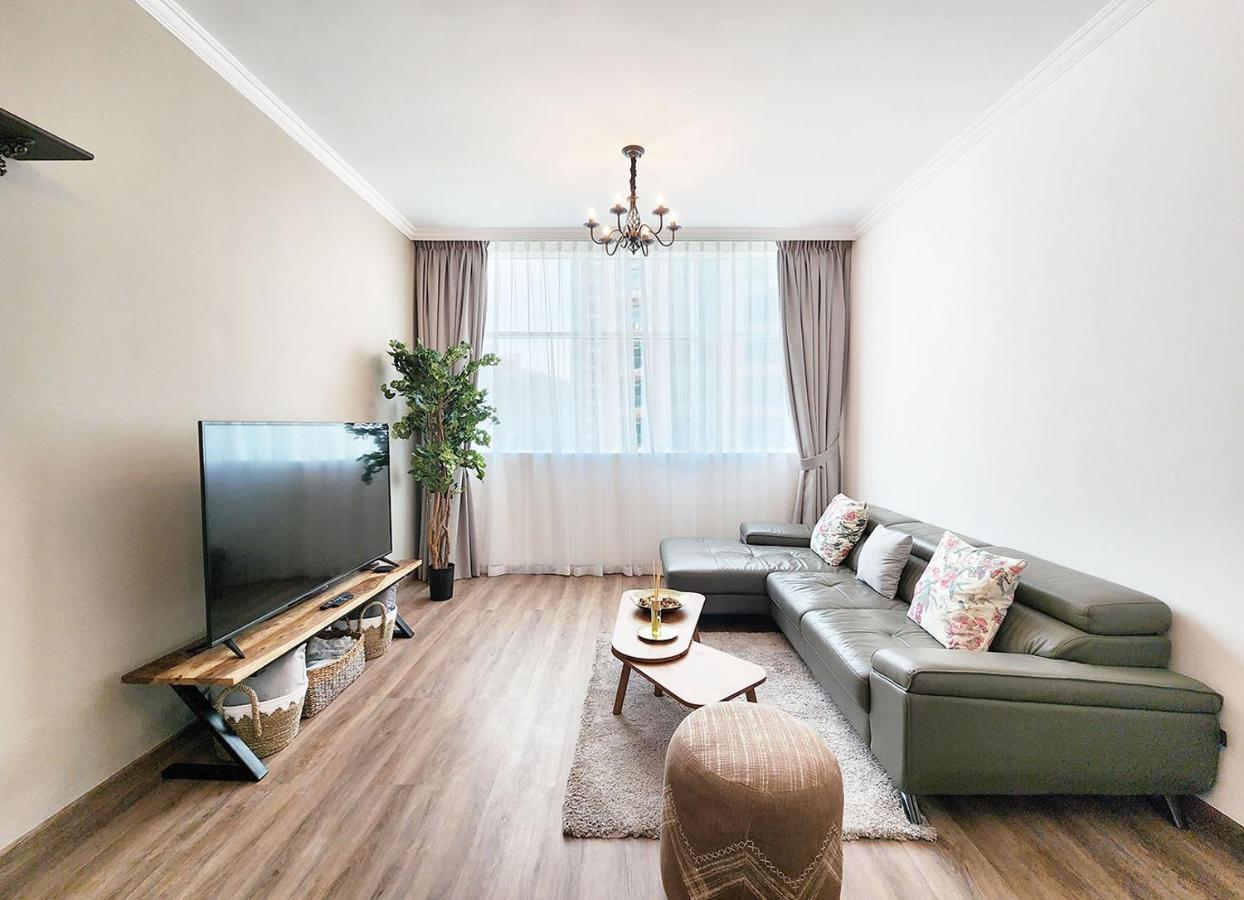 Rh- Luxurious Retreat, Spacious 01 Bedroom Near Burj Khalifa And Mall Apartment *