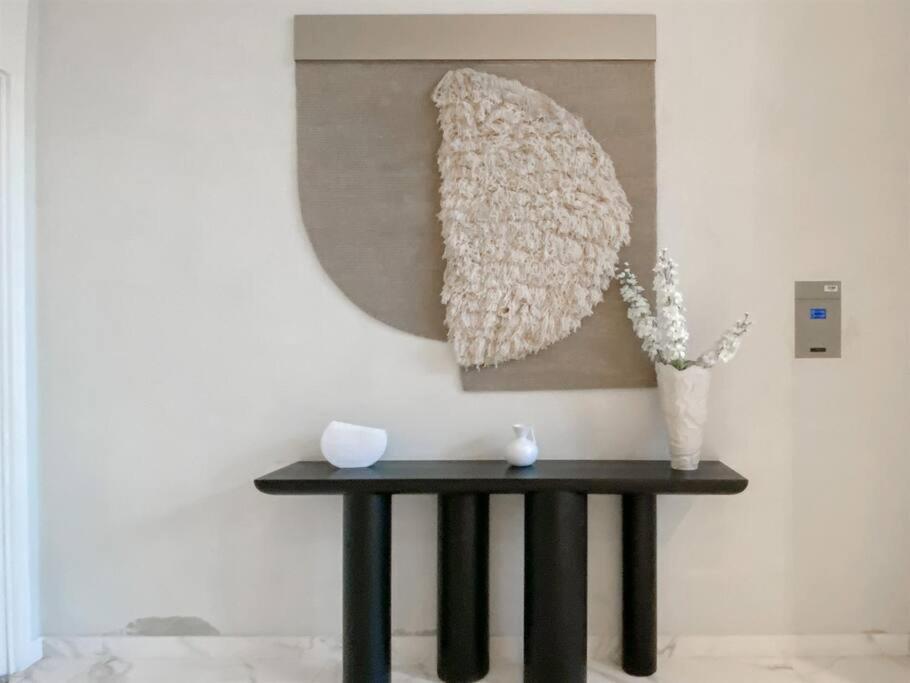 Trophy 2bdr Sandy Shores Retreat With Panoramic Sea View & Private Access Apartment Dubai