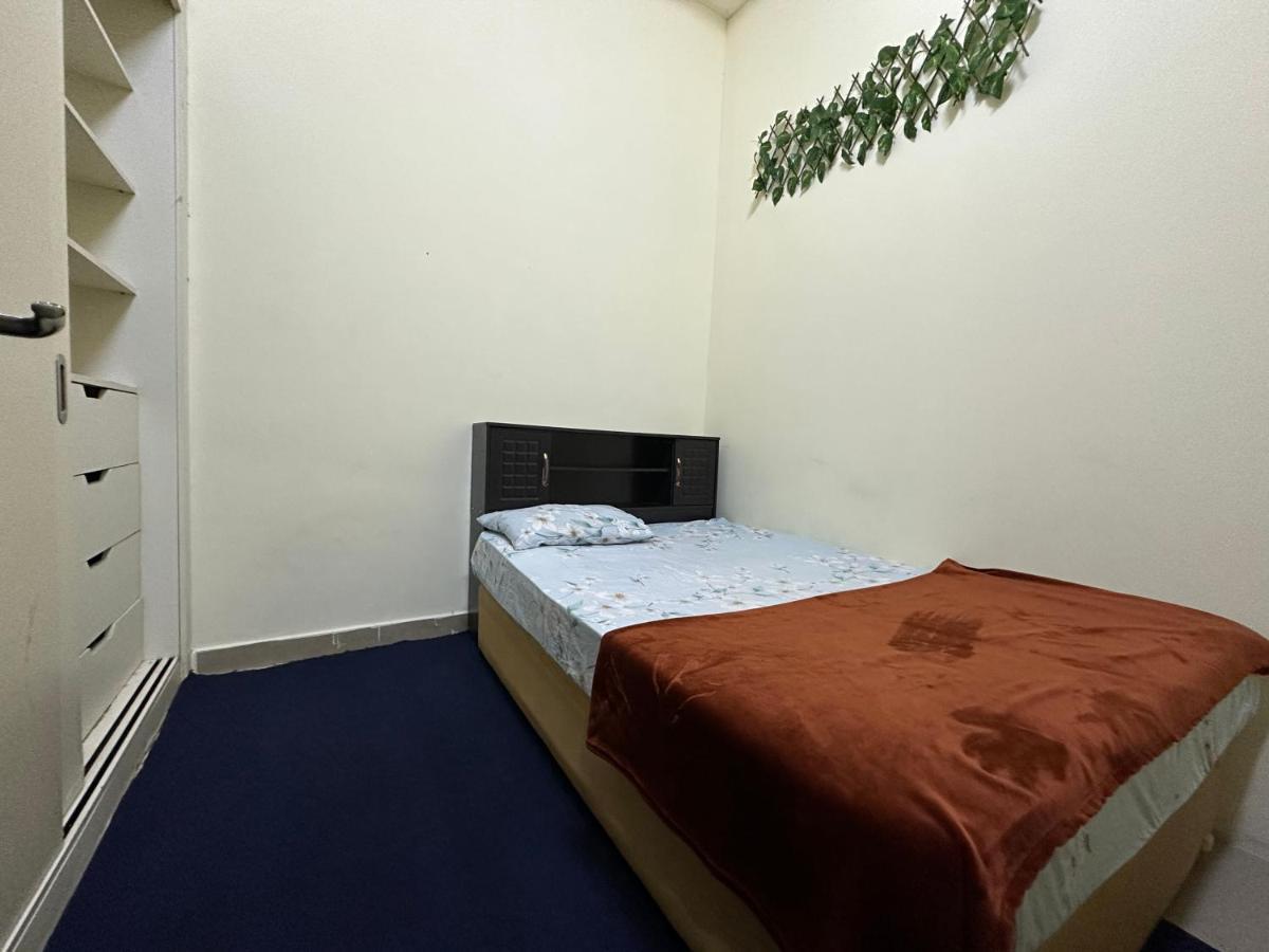 M-01 Center Building Apartment Dubai
