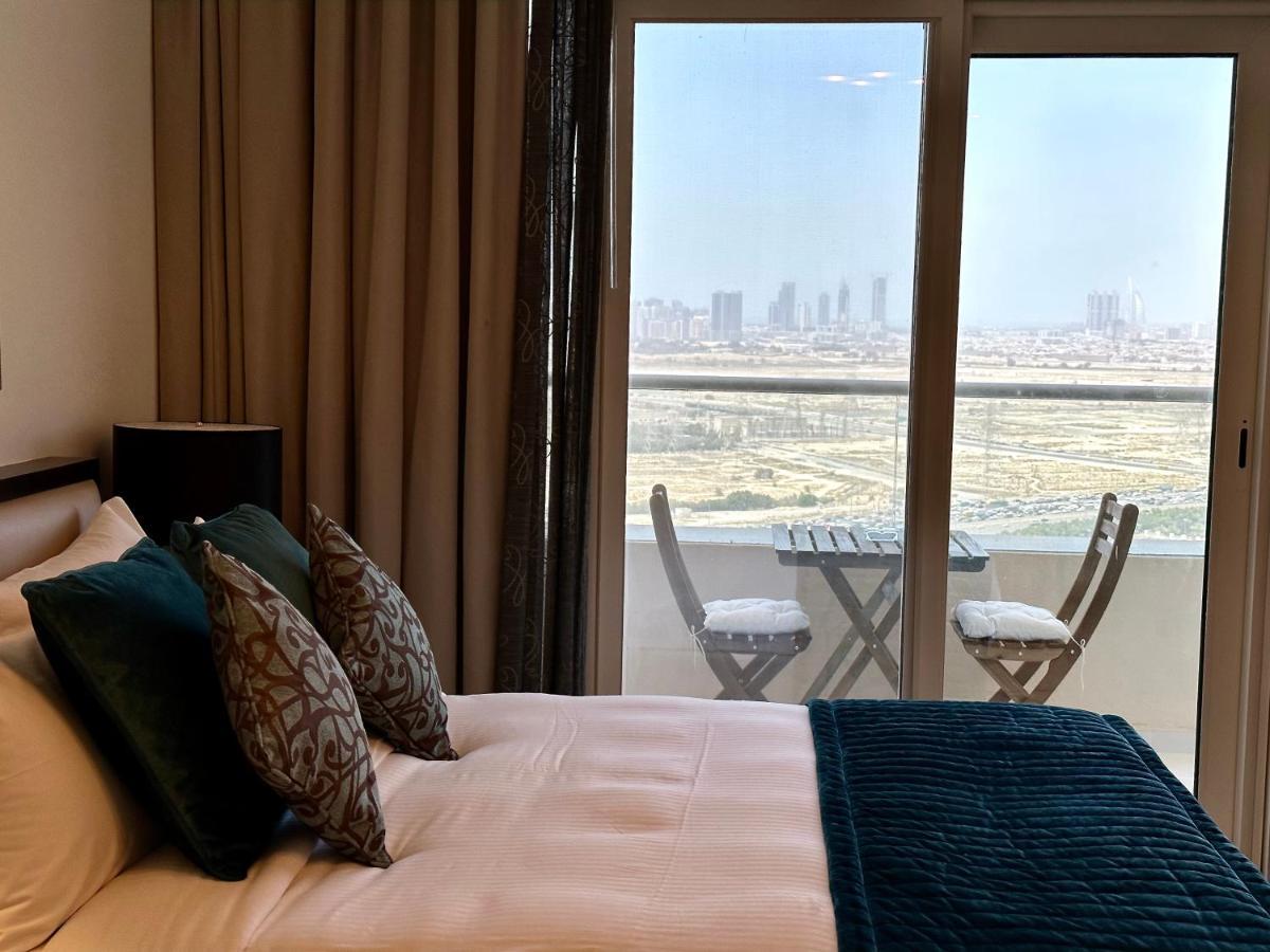 Apartment Luxbnb Ghalia J V C Dubai