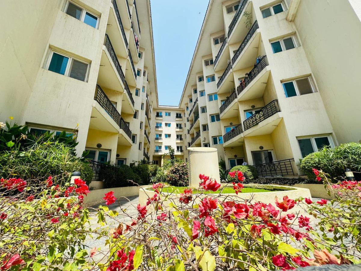 M-01 Center Building Daire